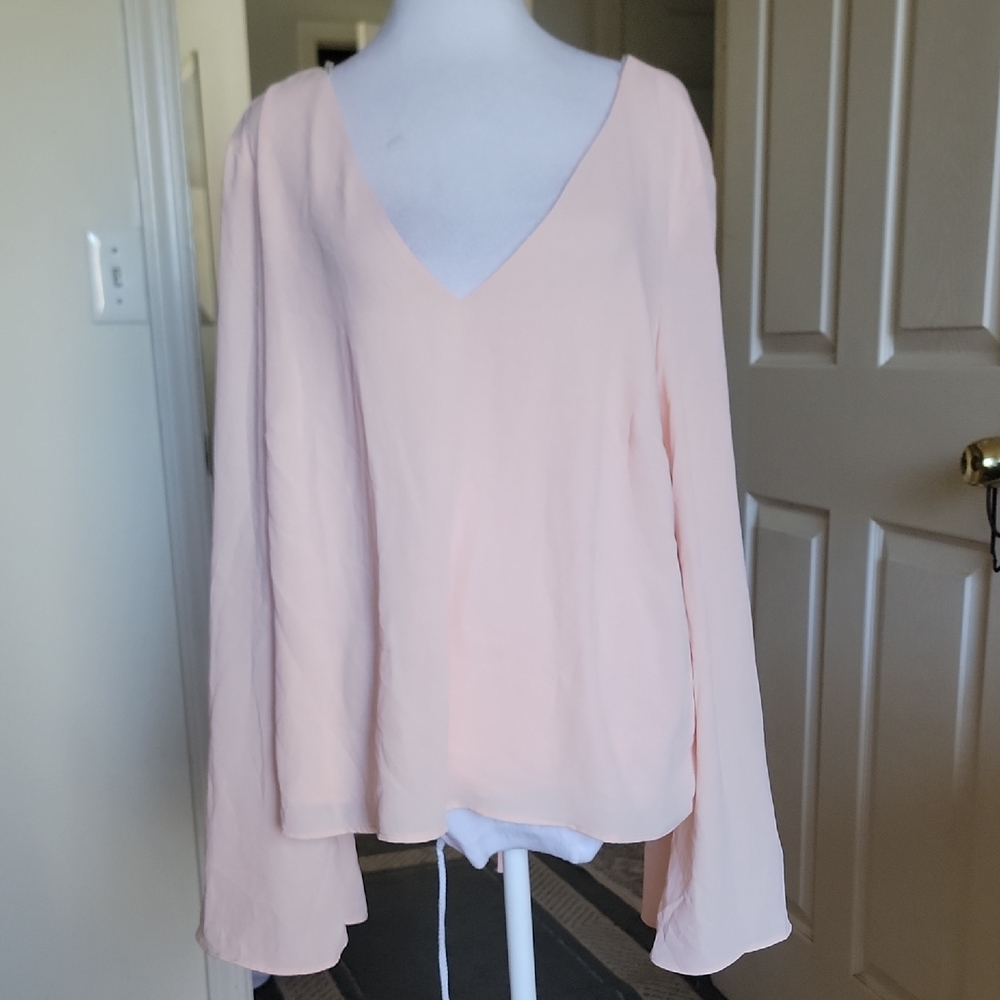 Forever 21 Women's V-Neck Long Sleeve Blouse - Light Peach